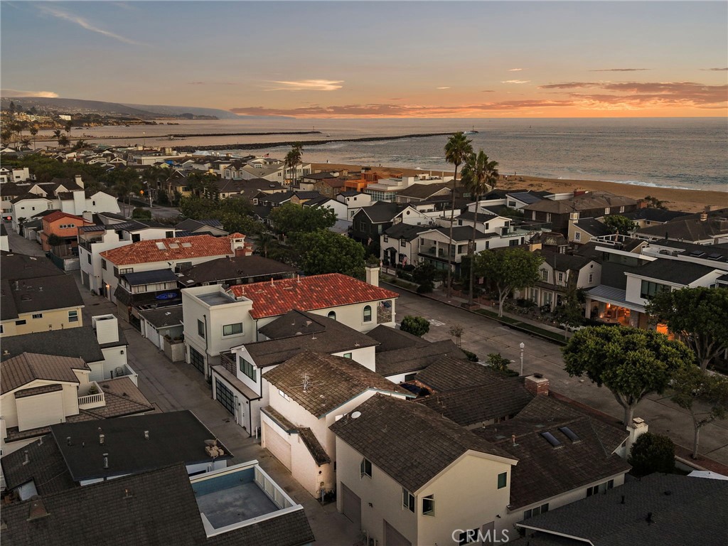 2012 E Ocean Boulevard