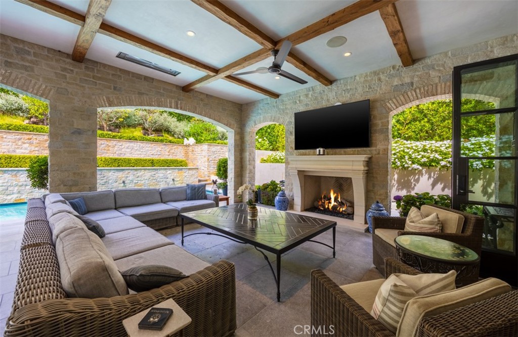 7 Oakmont Lane