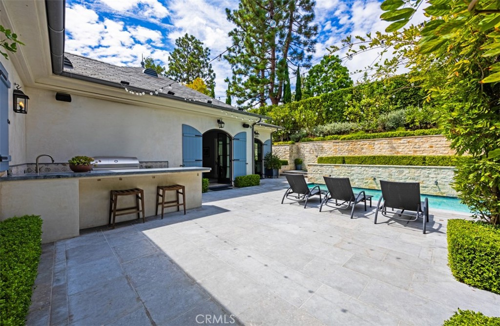 7 Oakmont Lane