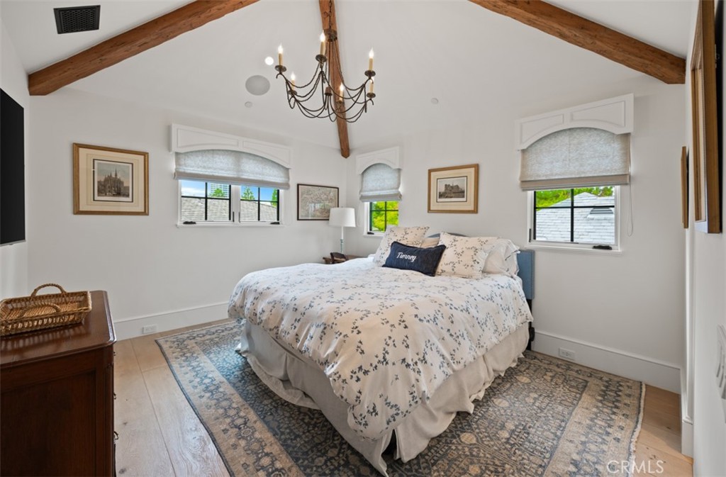 7 Oakmont Lane