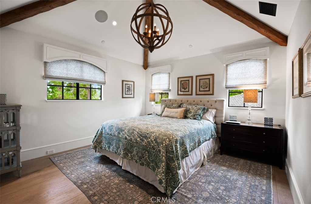 7 Oakmont Lane