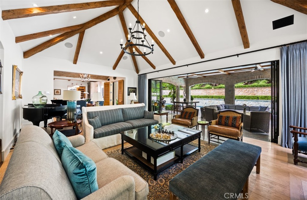 7 Oakmont Lane
