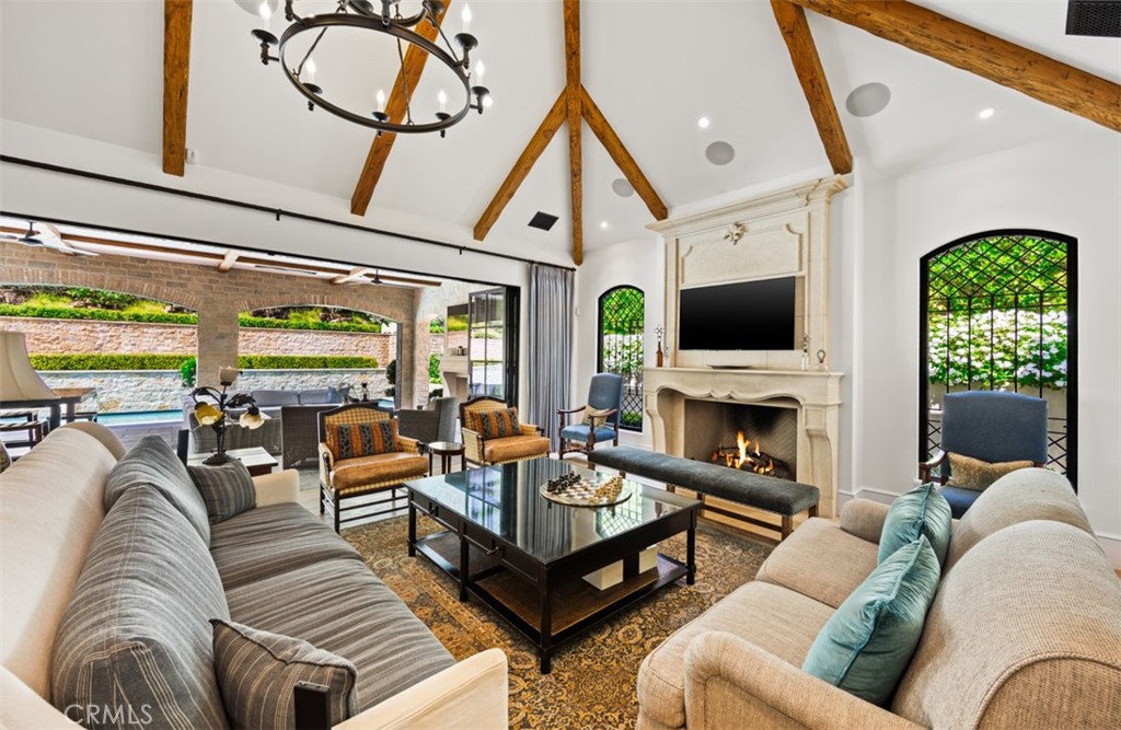 7 Oakmont Lane