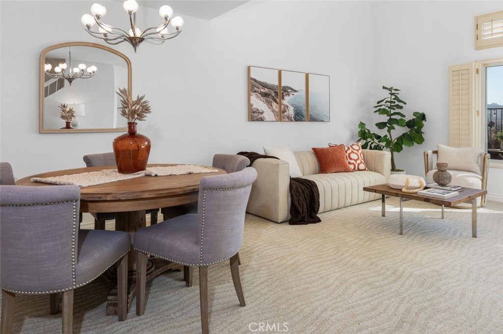 27515 Via Sequoia