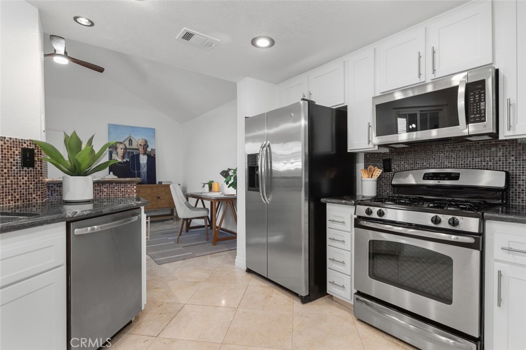 27515 Via Sequoia