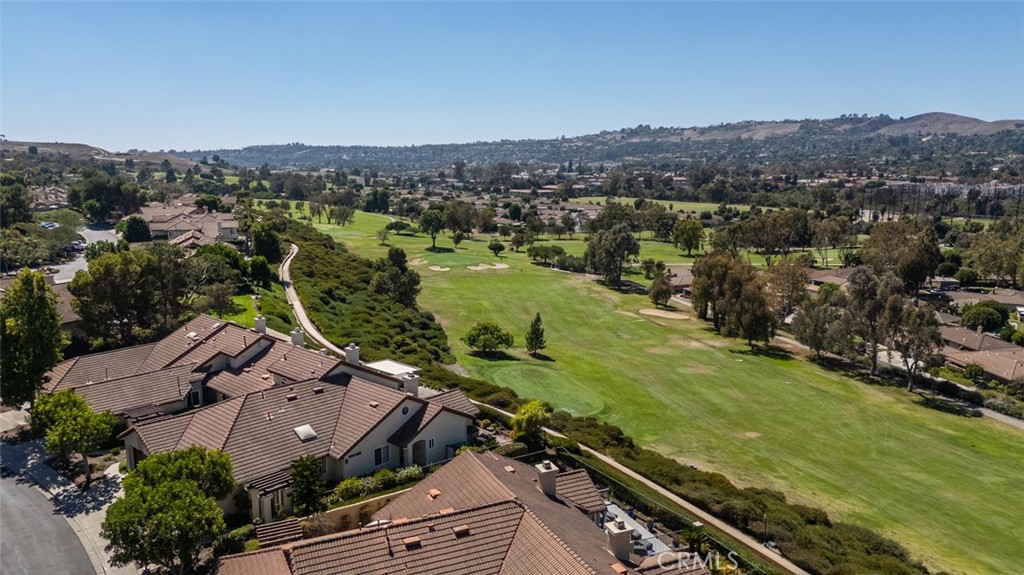 27515 Via Sequoia