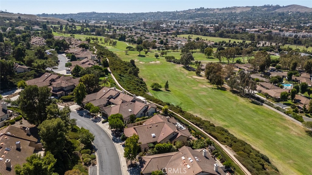 27515 Via Sequoia