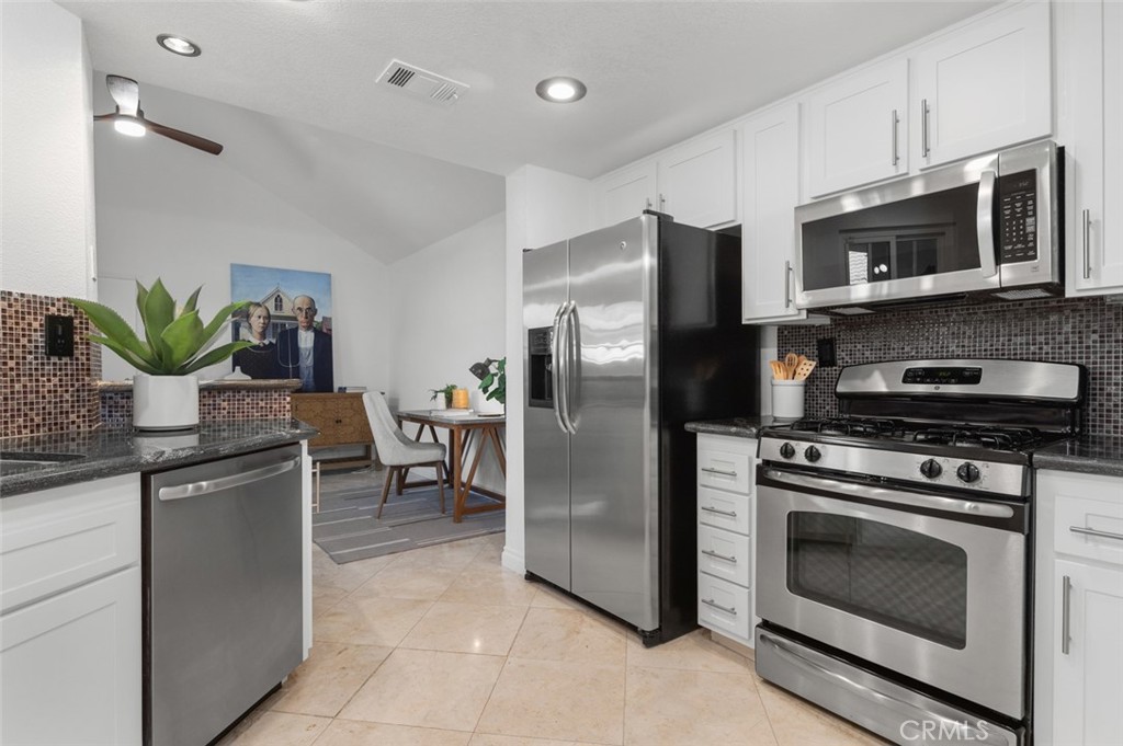 27515 Via Sequoia