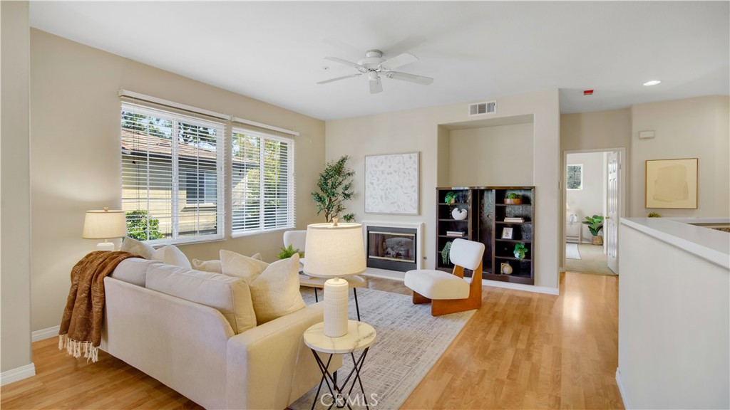 329 Rathbourne