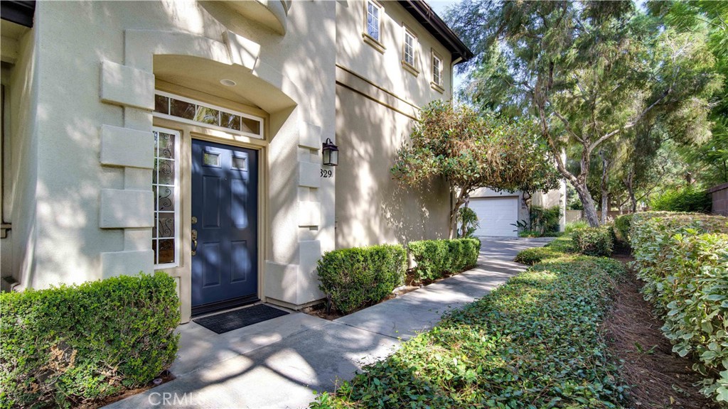 329 Rathbourne