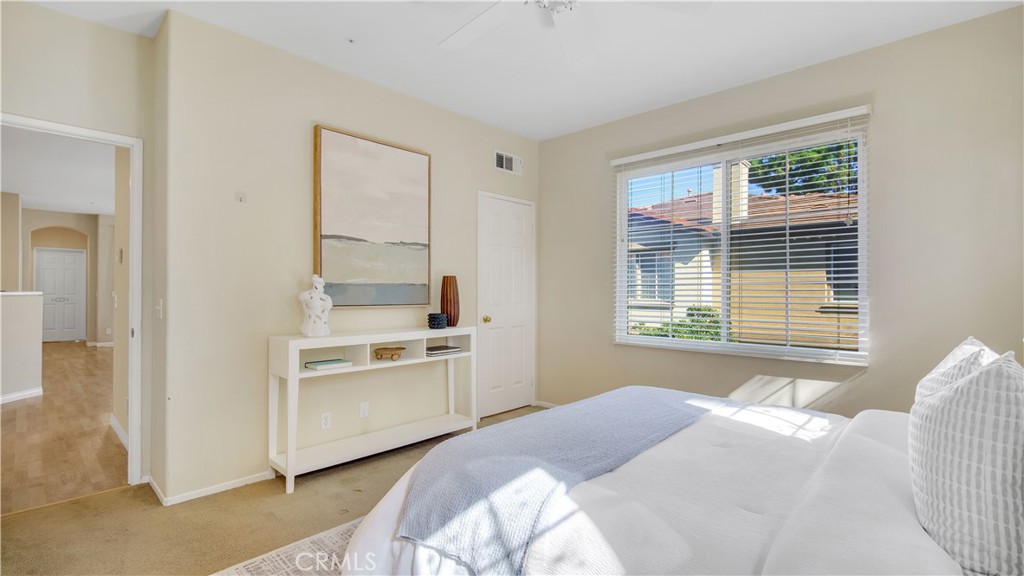 329 Rathbourne