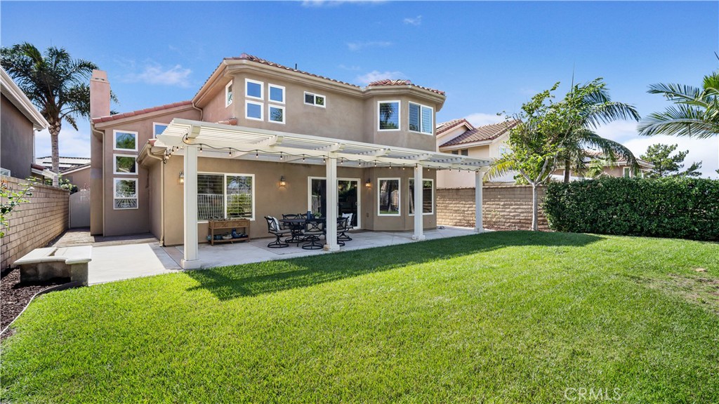475 S Laureltree