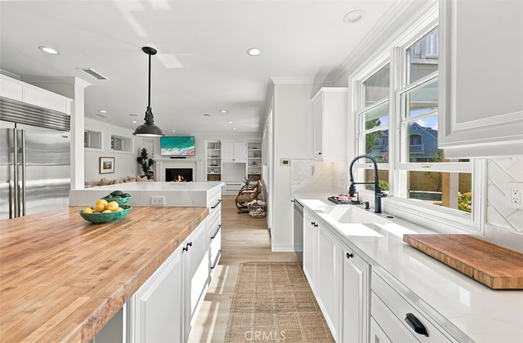 1 Cape Danbury