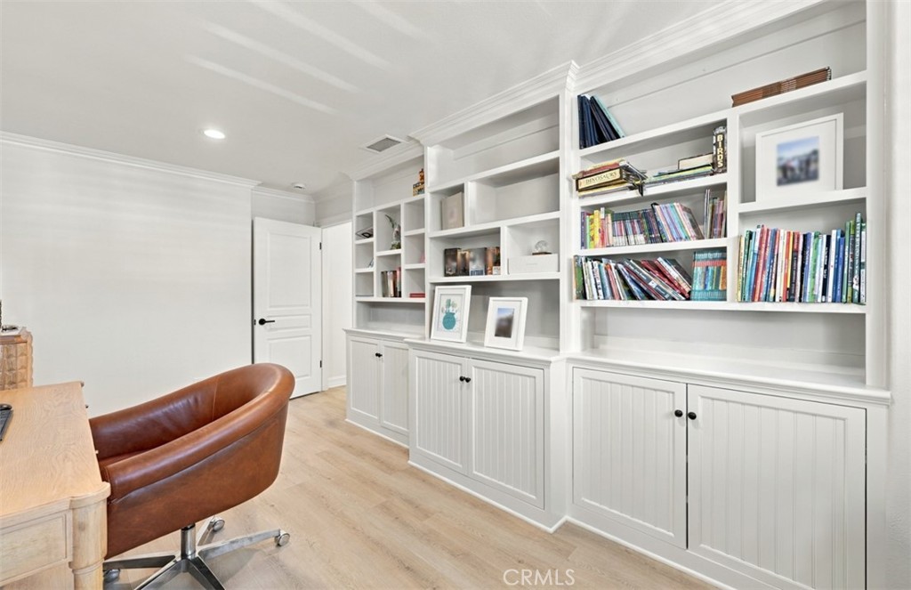 1 Cape Danbury