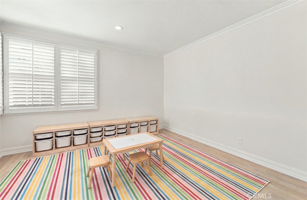 1 Cape Danbury