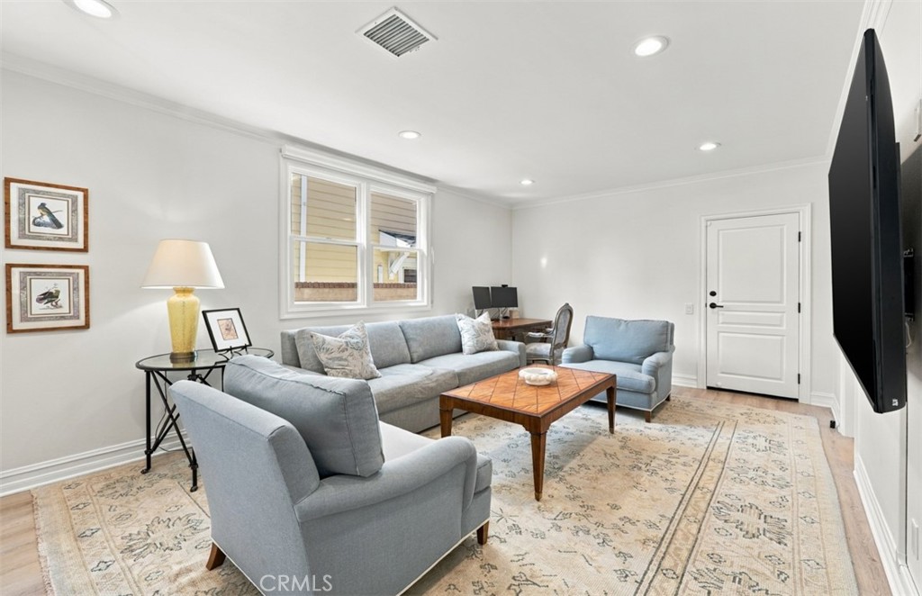1 Cape Danbury