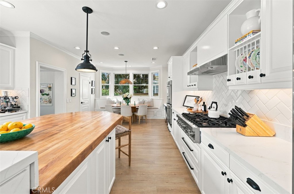 1 Cape Danbury