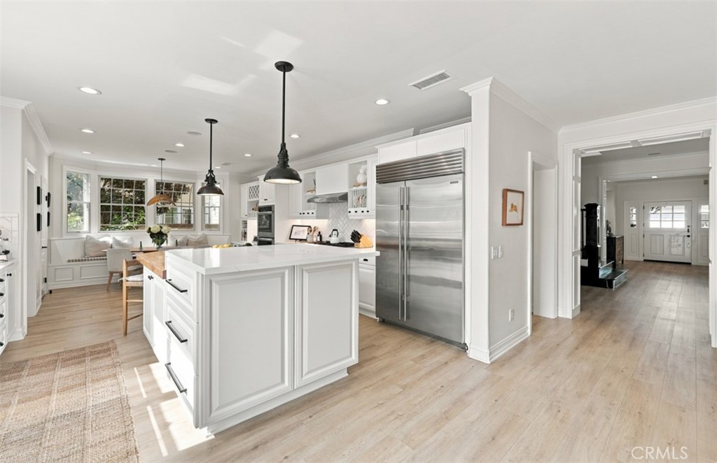 1 Cape Danbury