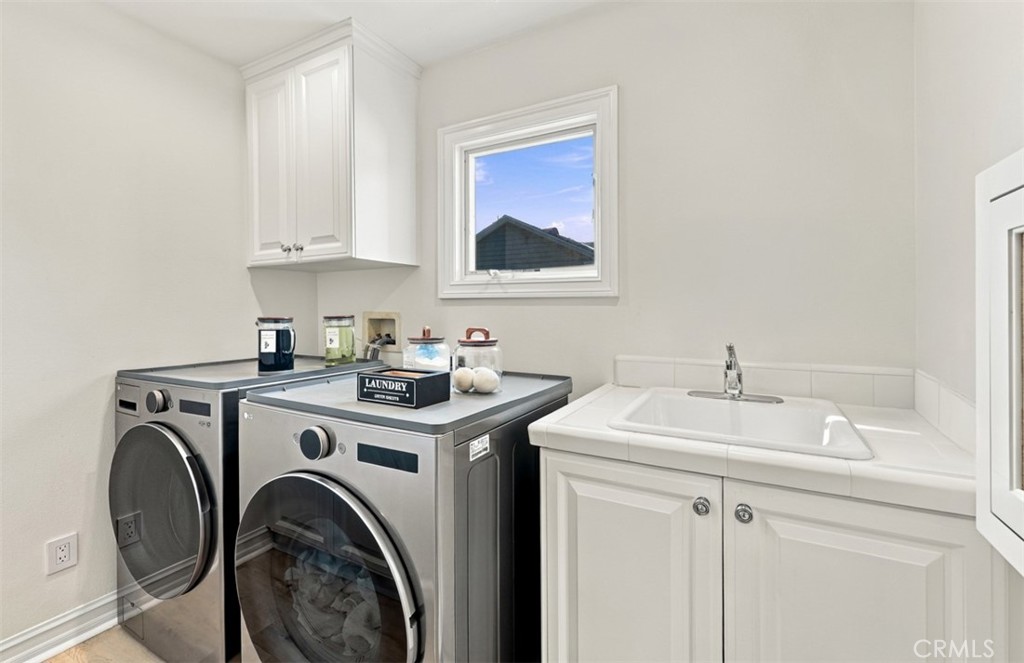 1 Cape Danbury