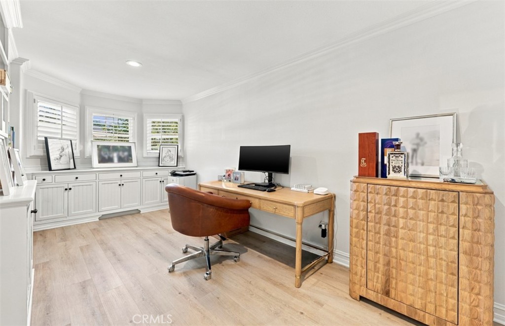 1 Cape Danbury