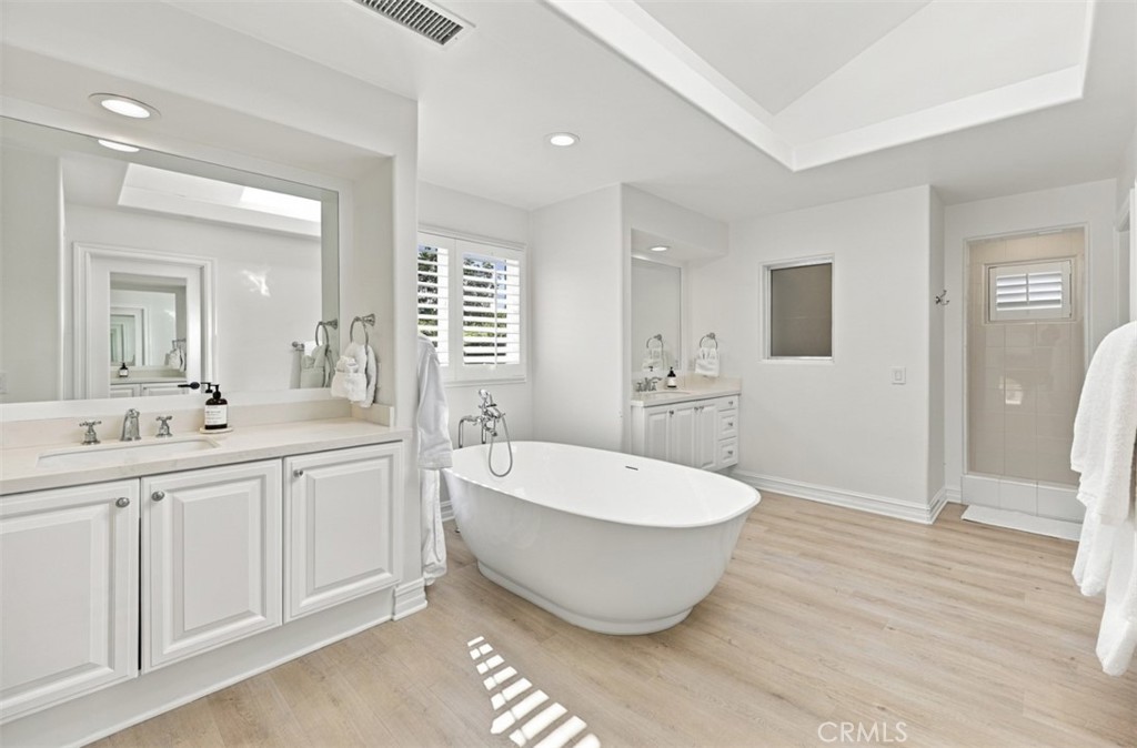 1 Cape Danbury