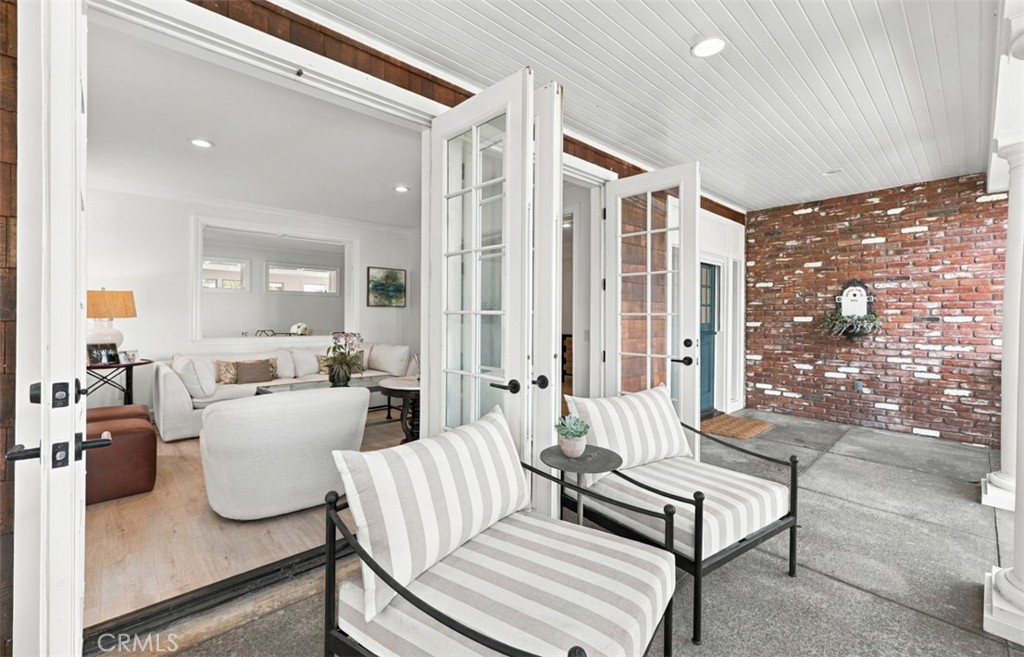 1 Cape Danbury