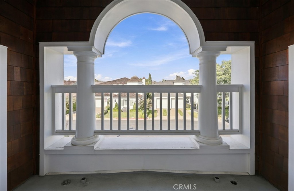 1 Cape Danbury