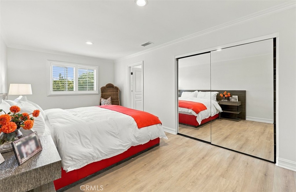 1 Cape Danbury