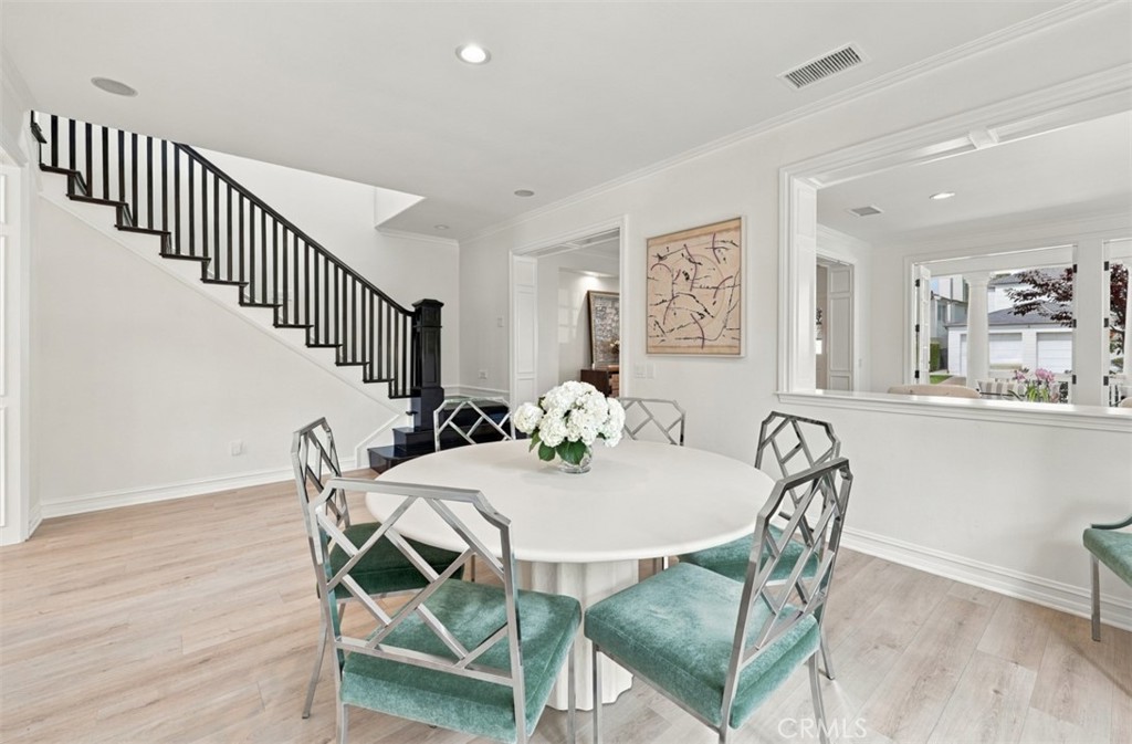 1 Cape Danbury