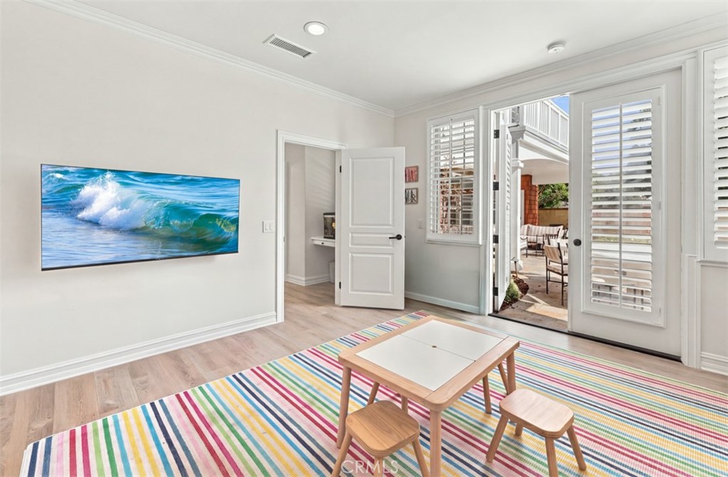 1 Cape Danbury