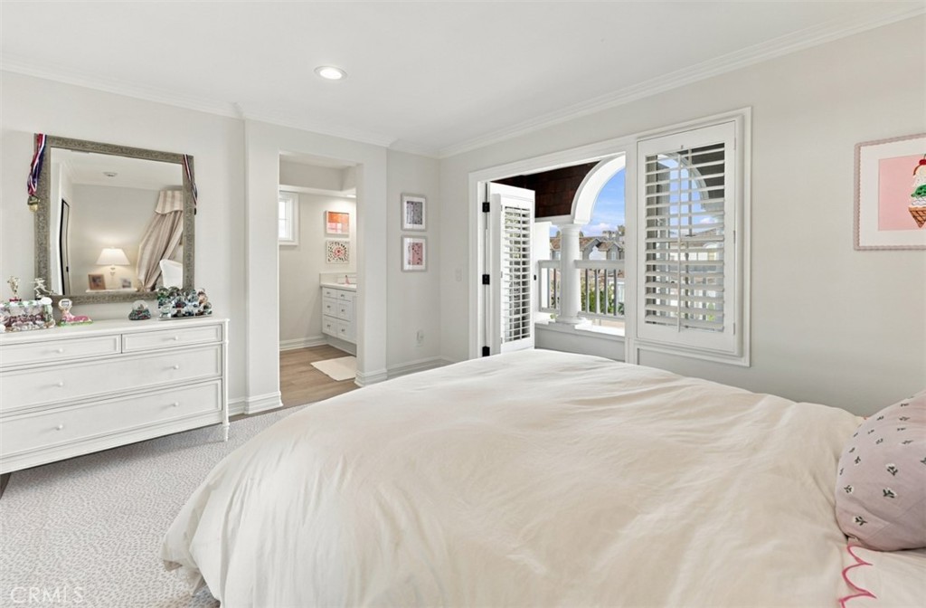1 Cape Danbury