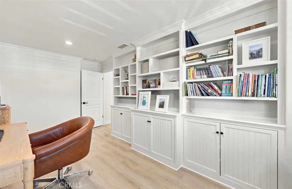 1 Cape Danbury