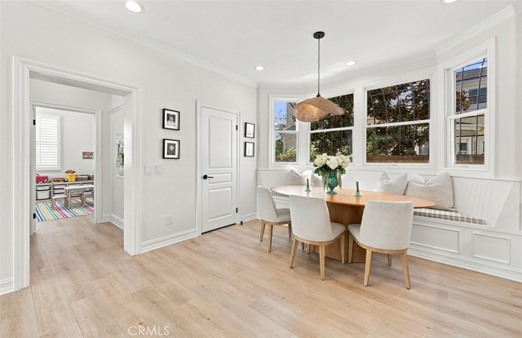1 Cape Danbury