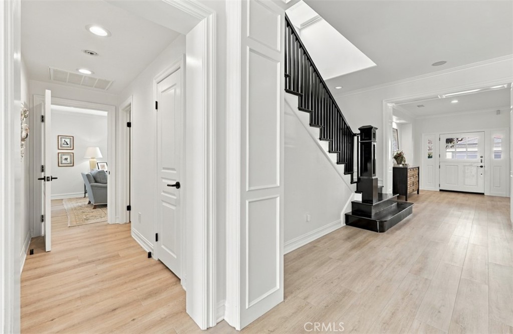 1 Cape Danbury