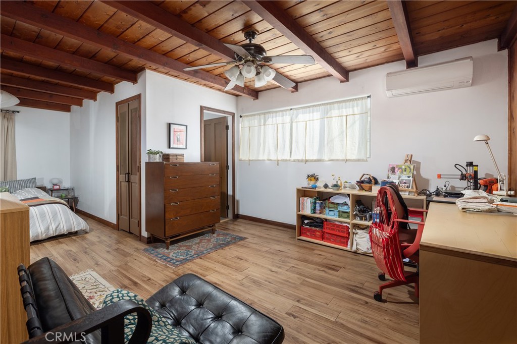 387 Coronado