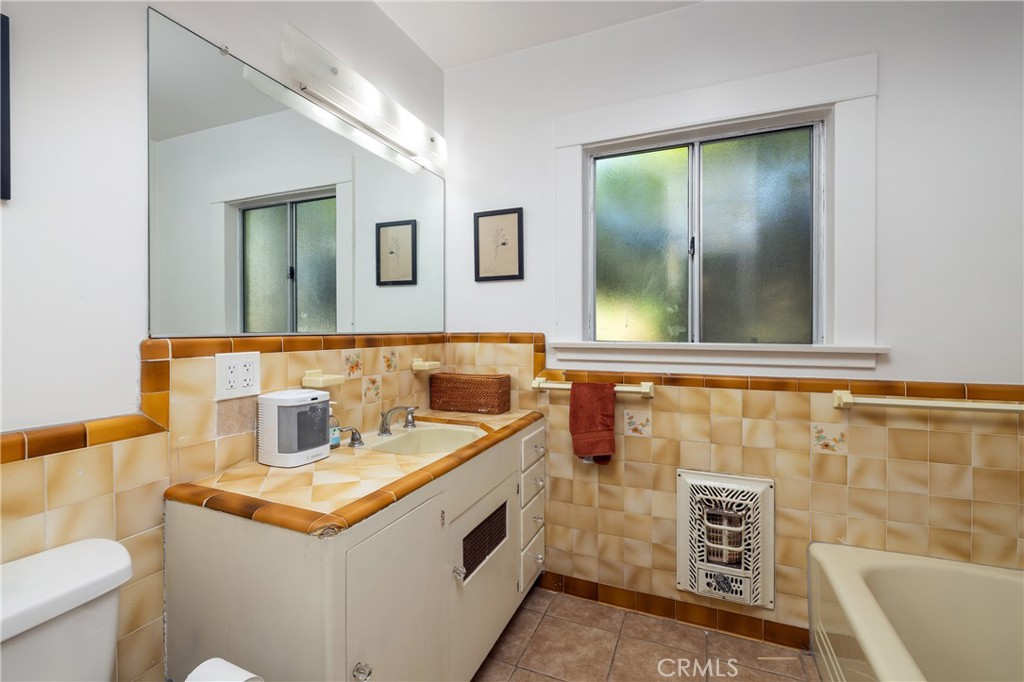 387 Coronado