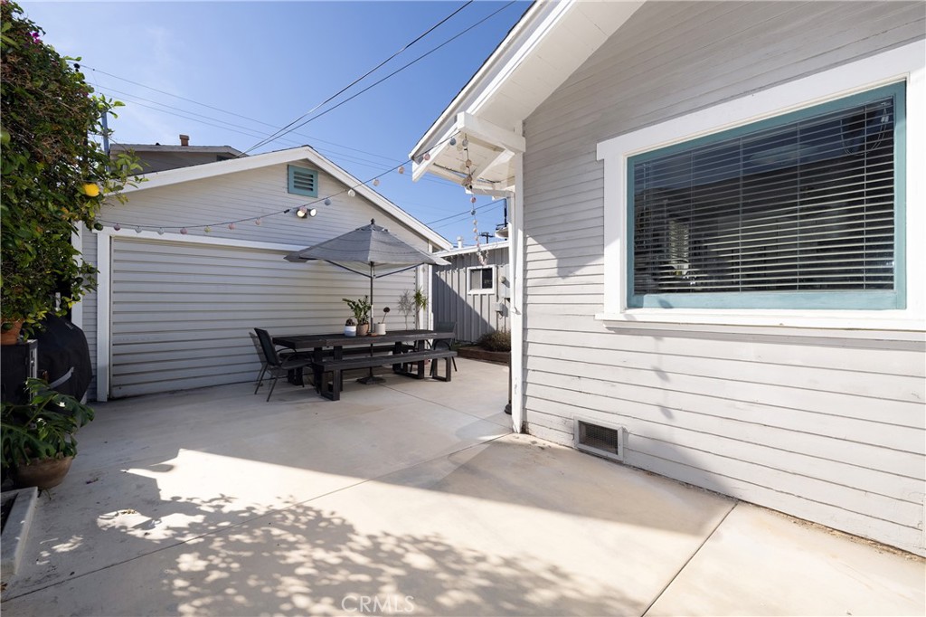 387 Coronado