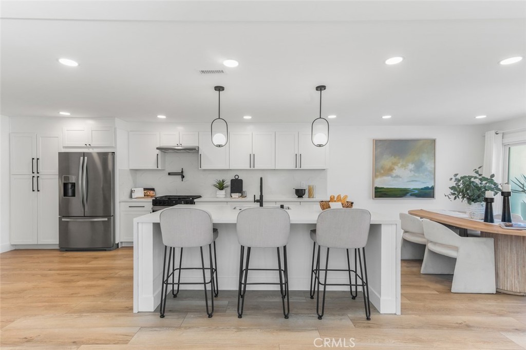 22526 Lake Forest Lane