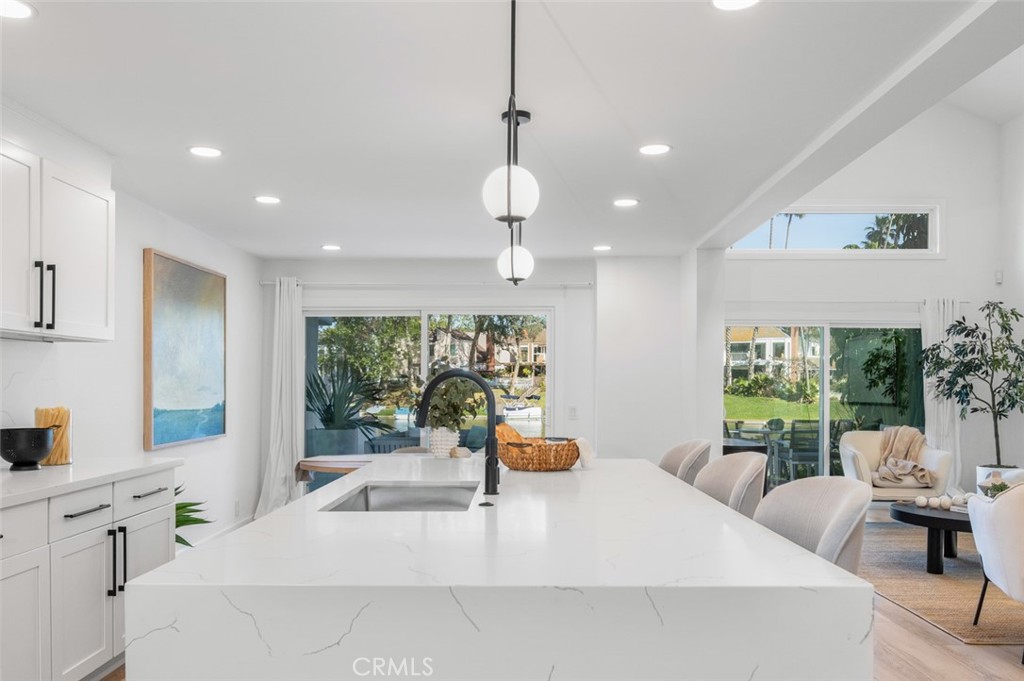 22526 Lake Forest Lane