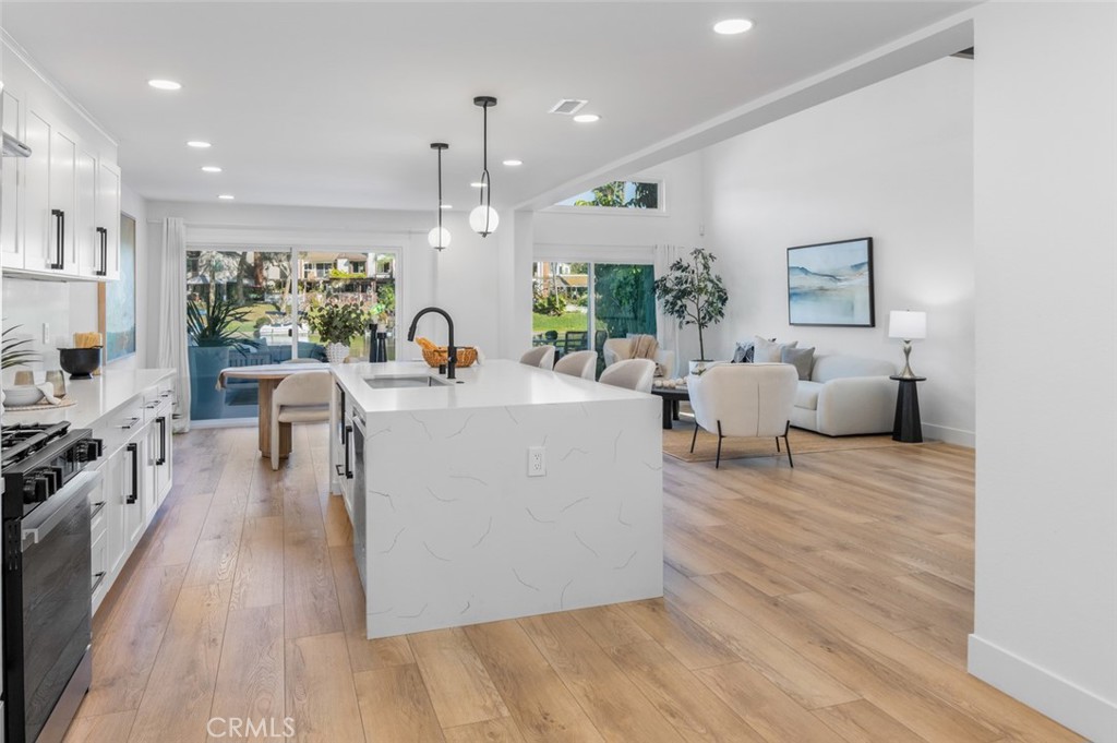 22526 Lake Forest Lane