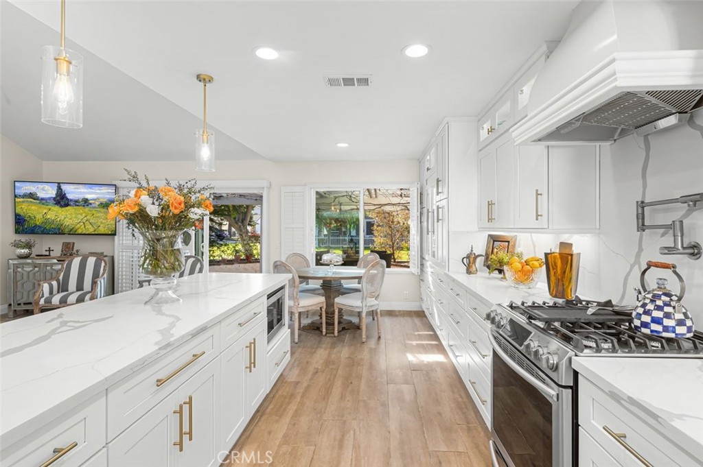 24218 Ontario Lane