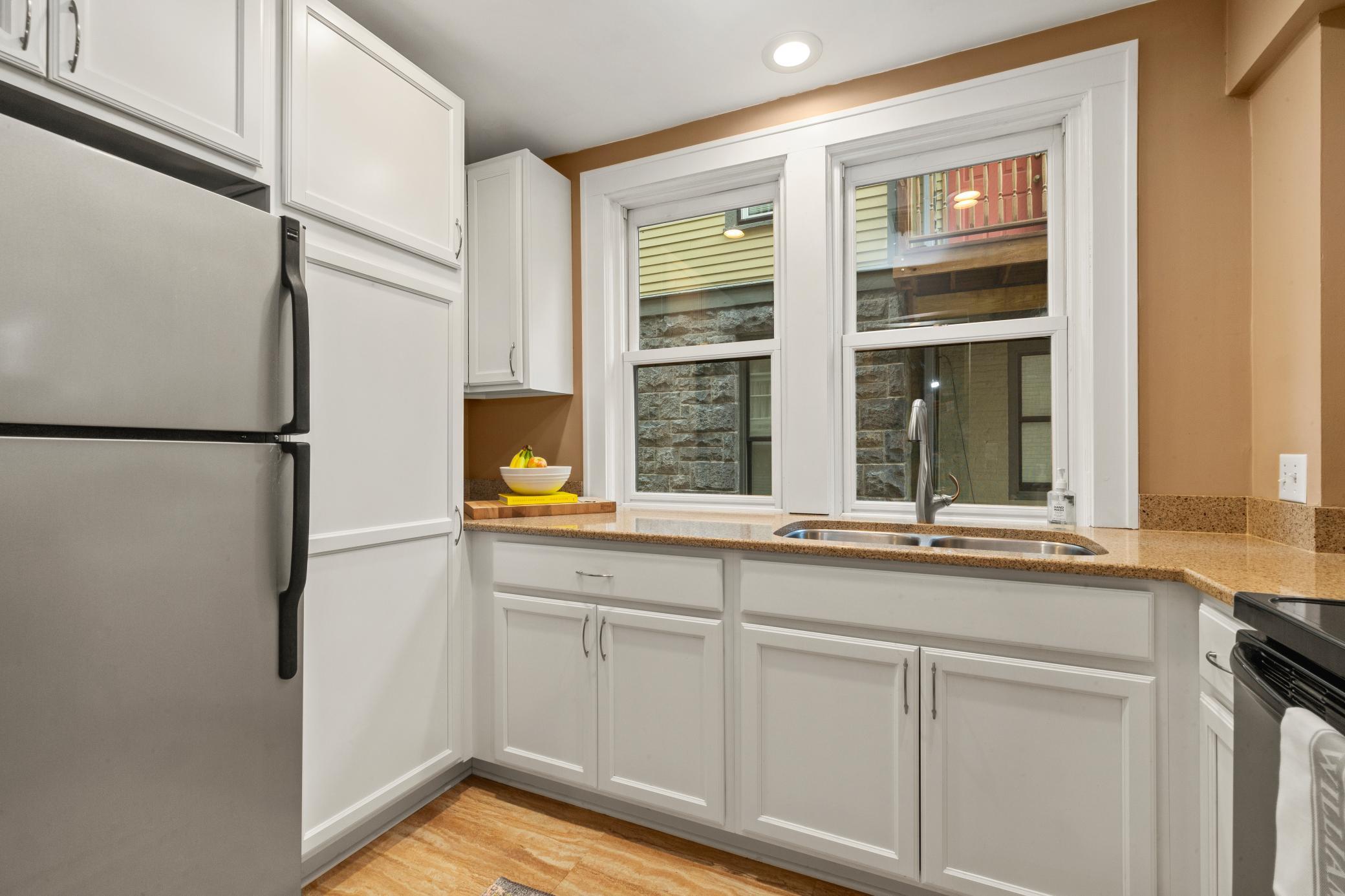 713 Portland Avenue Unit: 102
