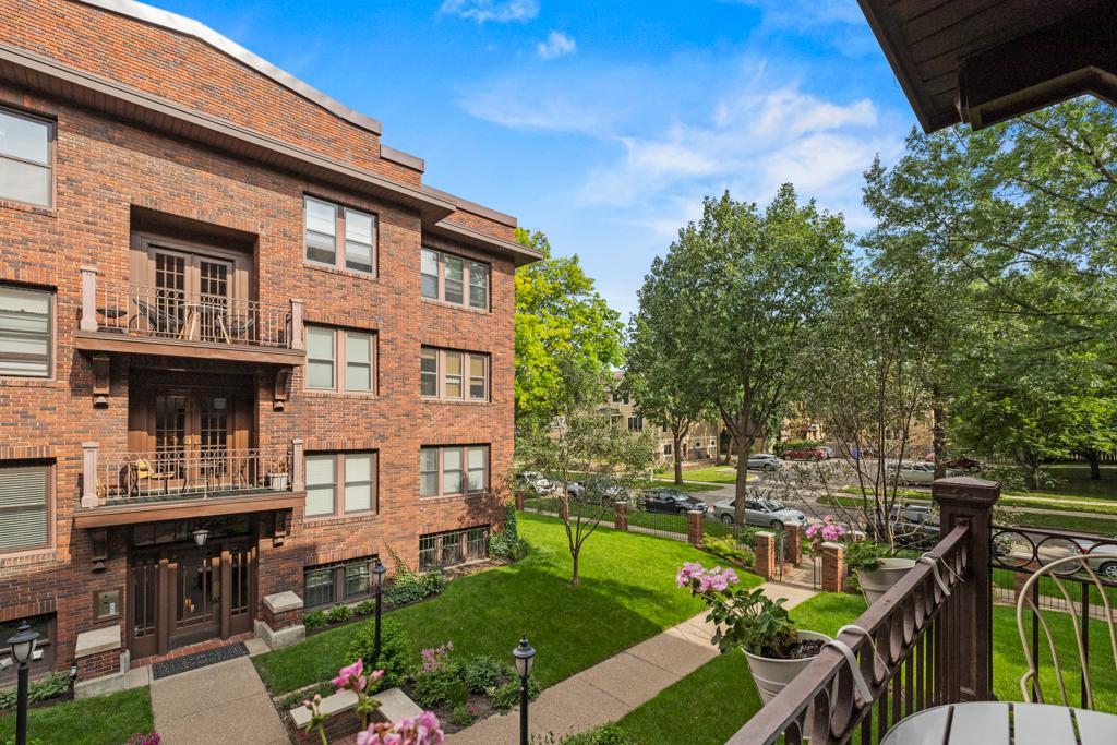 713 Portland Avenue Unit: 102