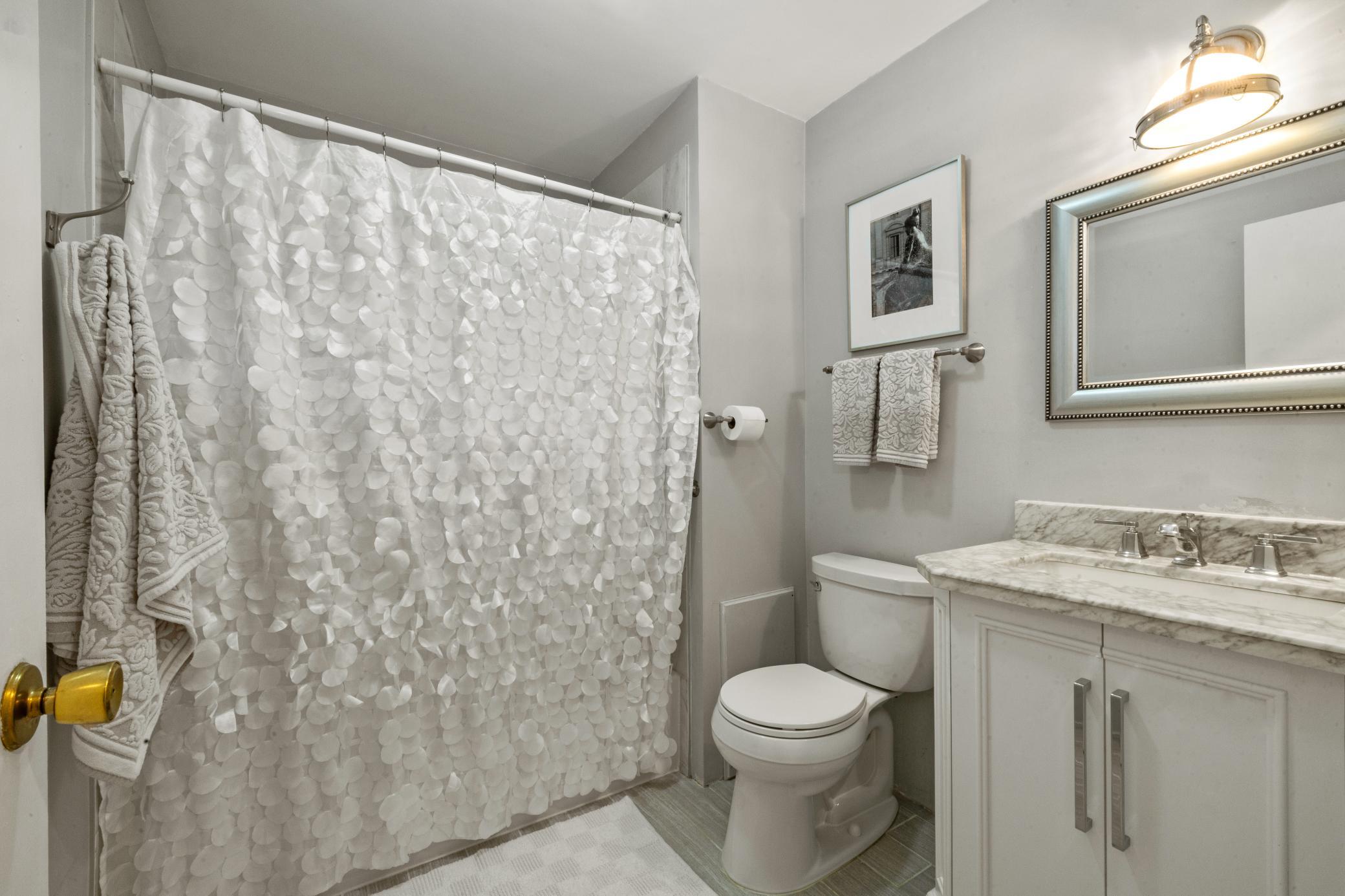 713 Portland Avenue Unit: 102
