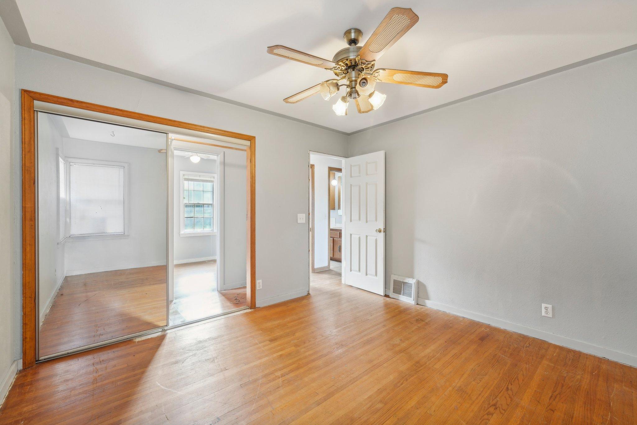 4655 Upland Crest NE