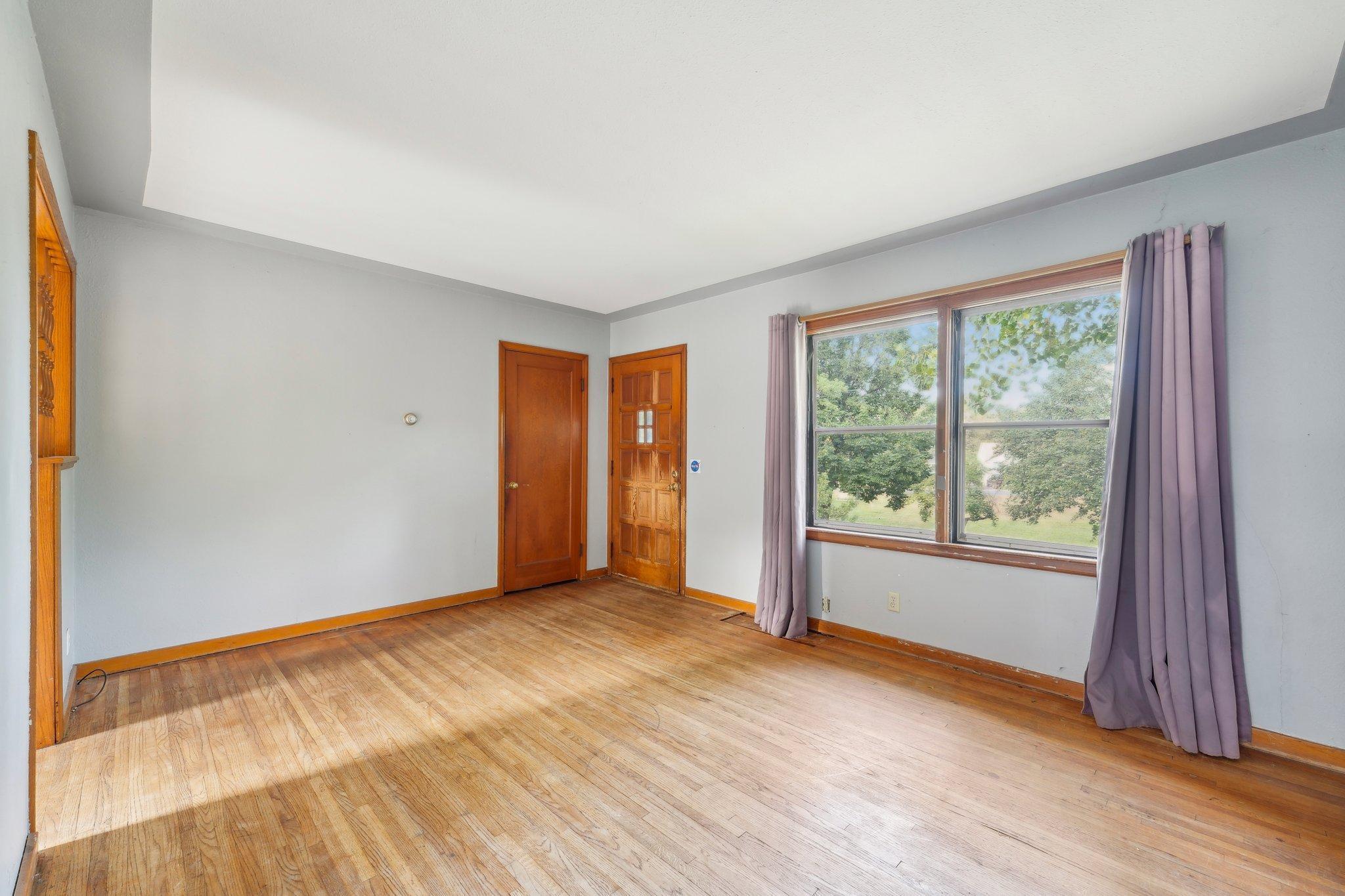 4655 Upland Crest NE