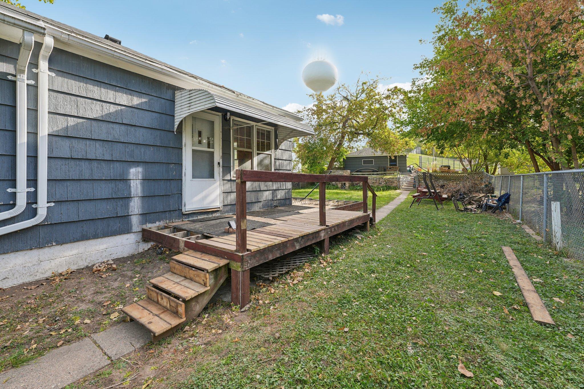 4655 Upland Crest NE