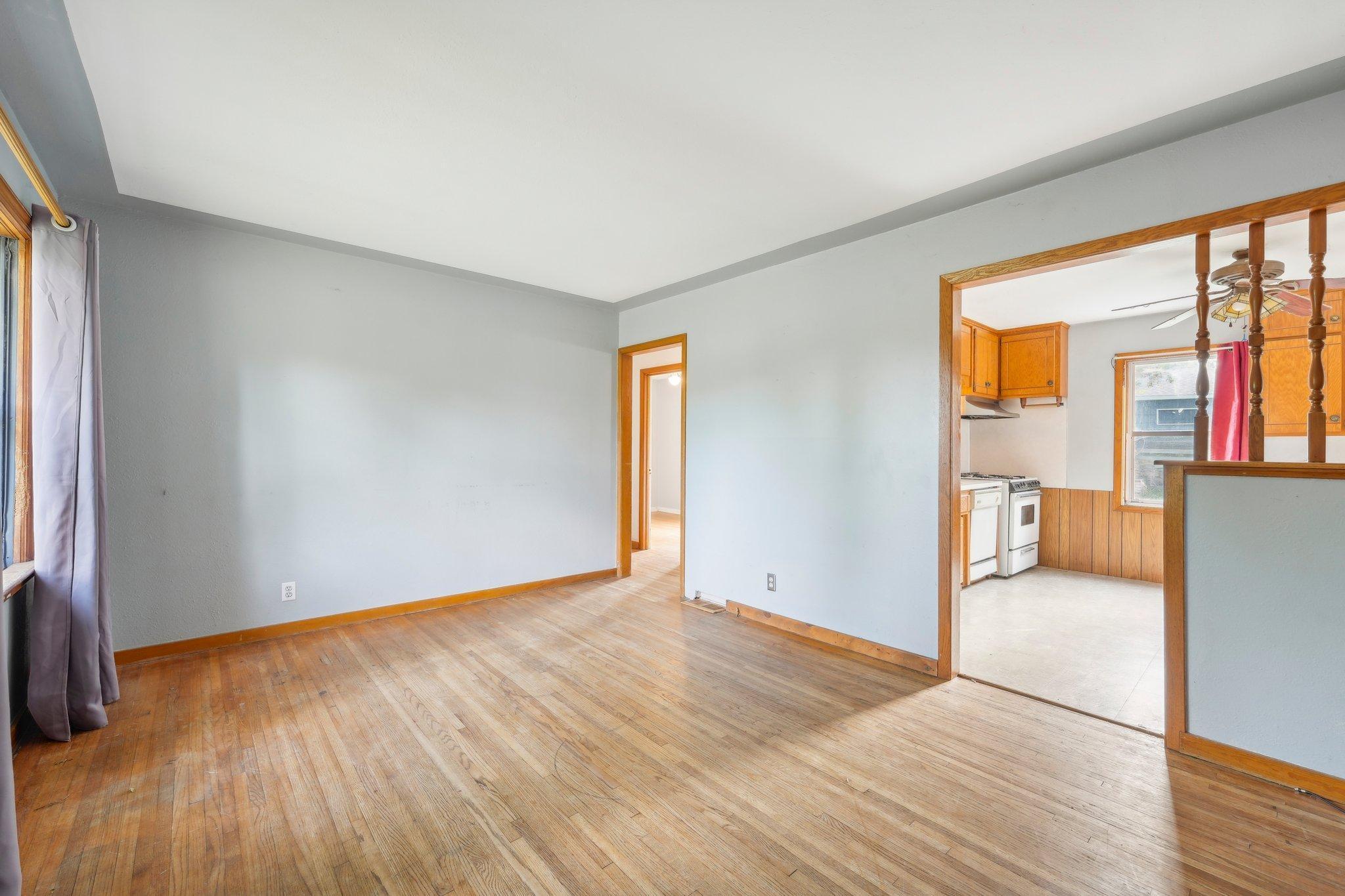 4655 Upland Crest NE