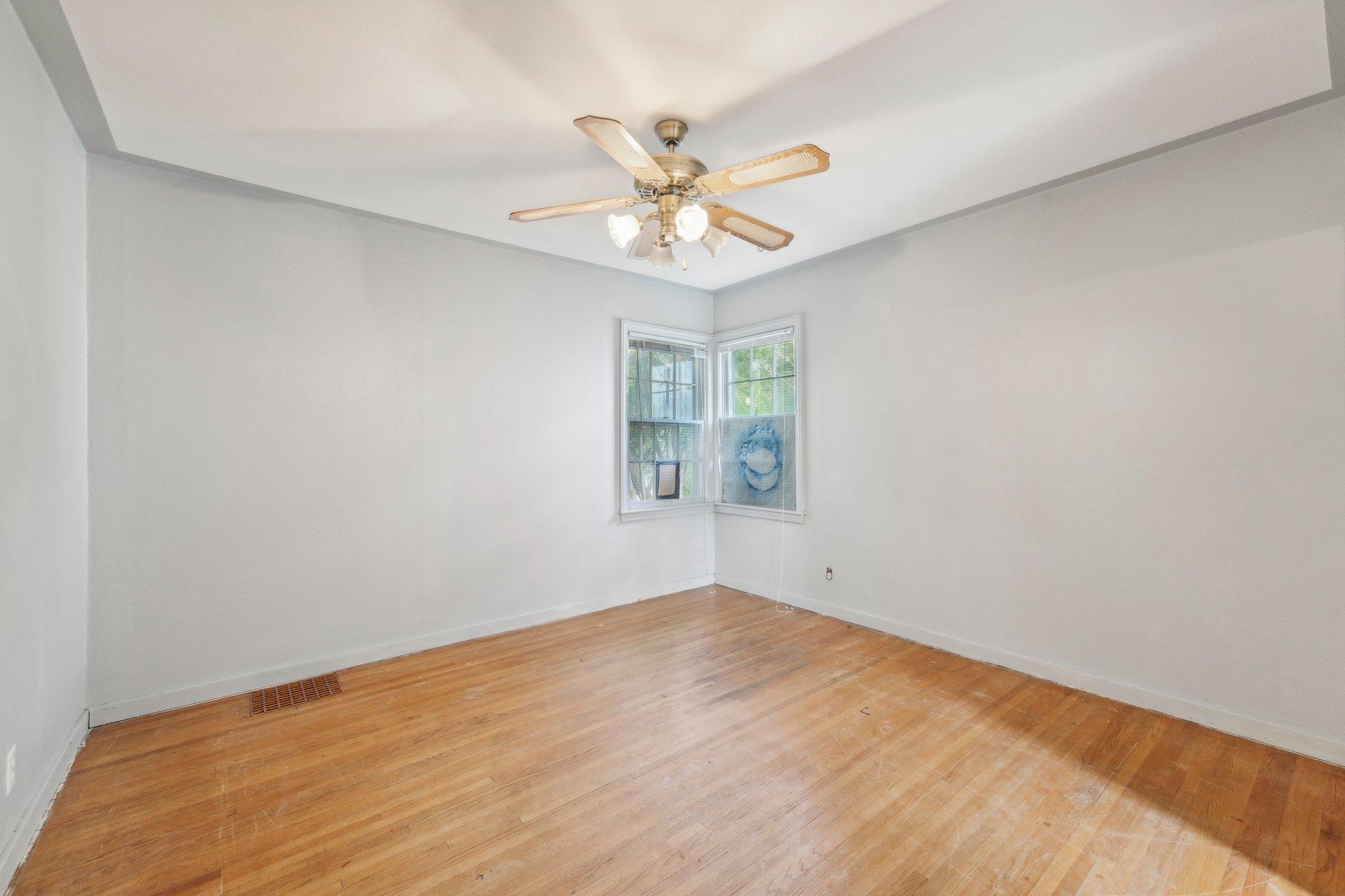 4655 Upland Crest NE