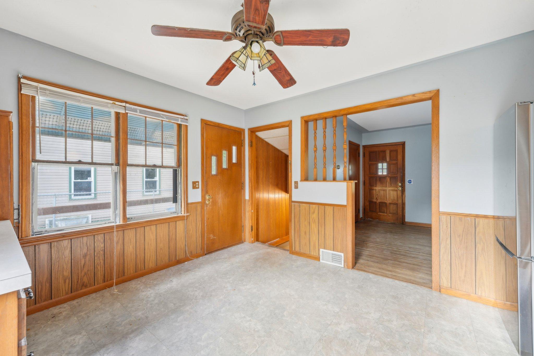 4655 Upland Crest NE